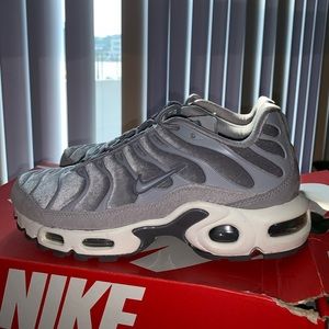 Nike air max plus LX